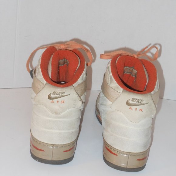 THE BEST OF BOTH WORLDS NIKE'S SPECIAL EDITION - Picture 5 of 9